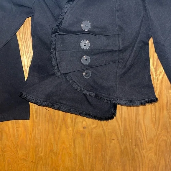 Elegant Black Women's Jacket - Picture 3 of 10